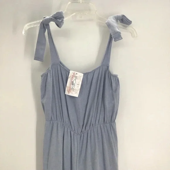 Peach Love Tiered Woven Chambray Jumpsuit Wide-Leg Strappy NWT Size Medium - Picture 6 of 9